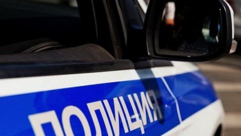 В г. Волжском полицейские задержали подозреваемых в уличном грабеже